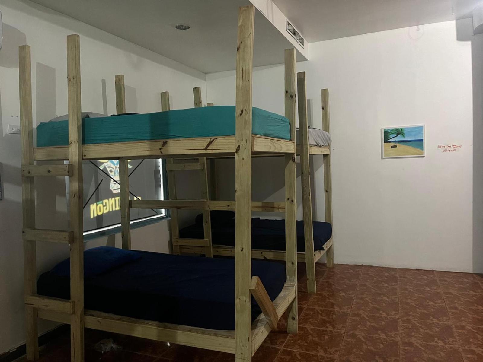 Beach Dorms Сан-Хуан Экстерьер фото