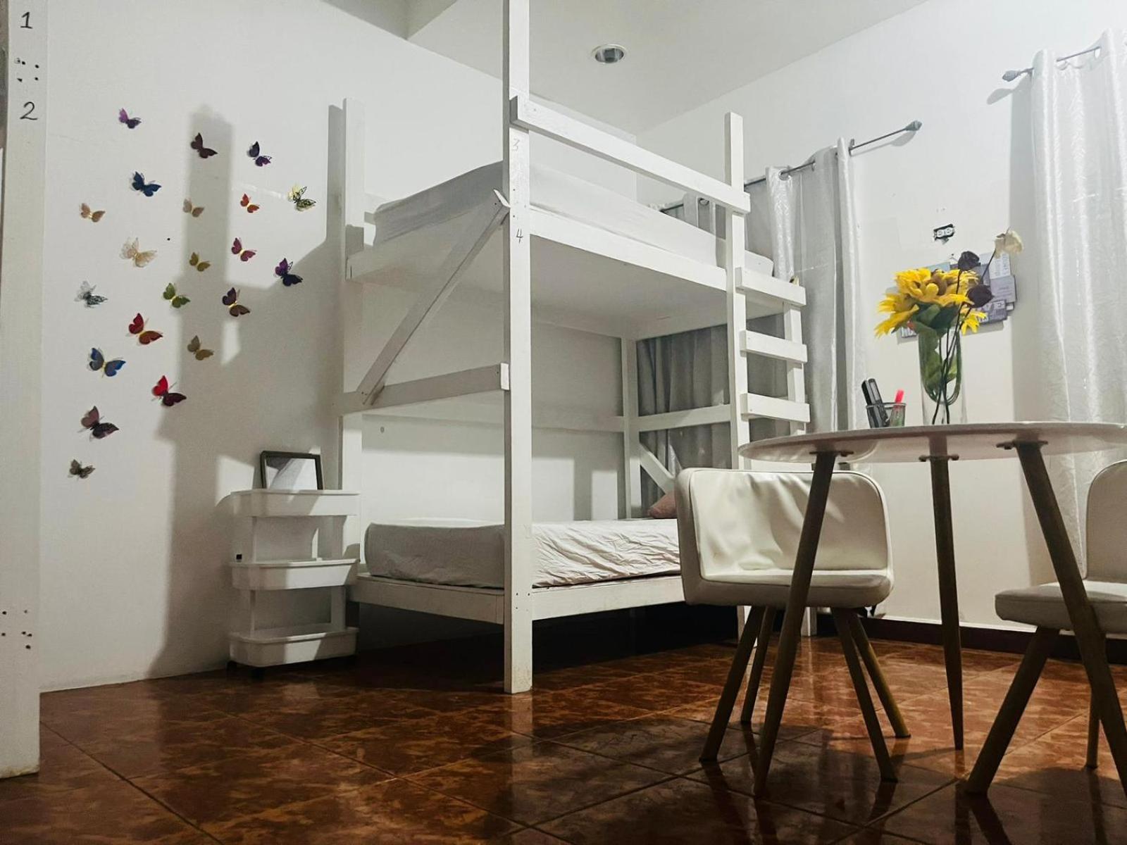 Beach Dorms Сан-Хуан Экстерьер фото